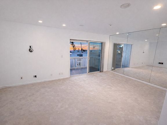 4th image of 630 The Vlg Unit 302
