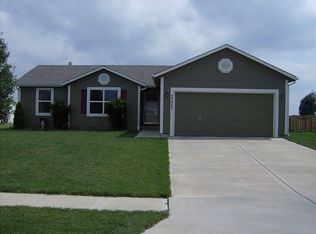 32645 W 174th St, Gardner, KS 66030