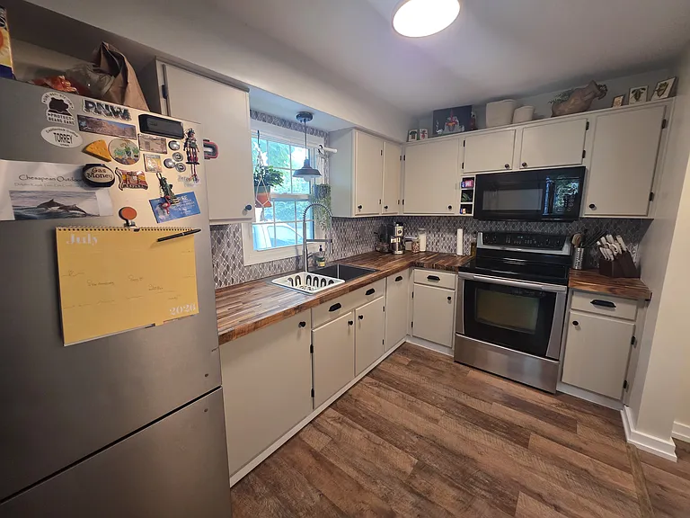 428 Gladstone Rd — Photo 9
