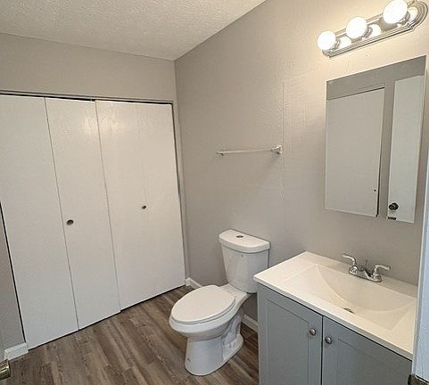 5th image of 1001 Belle Valley Dr #6