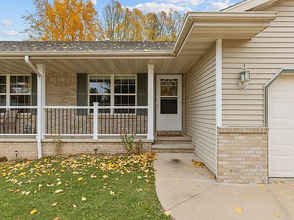 3rd image of 1710 S Angela Dr