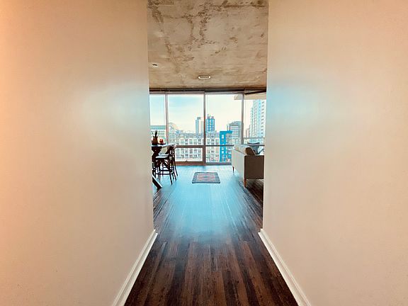 5th image of 724 10th Ave #717