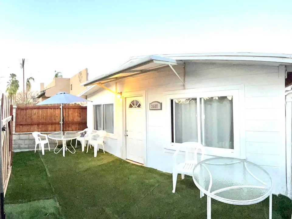 3687 Cherokee Ave