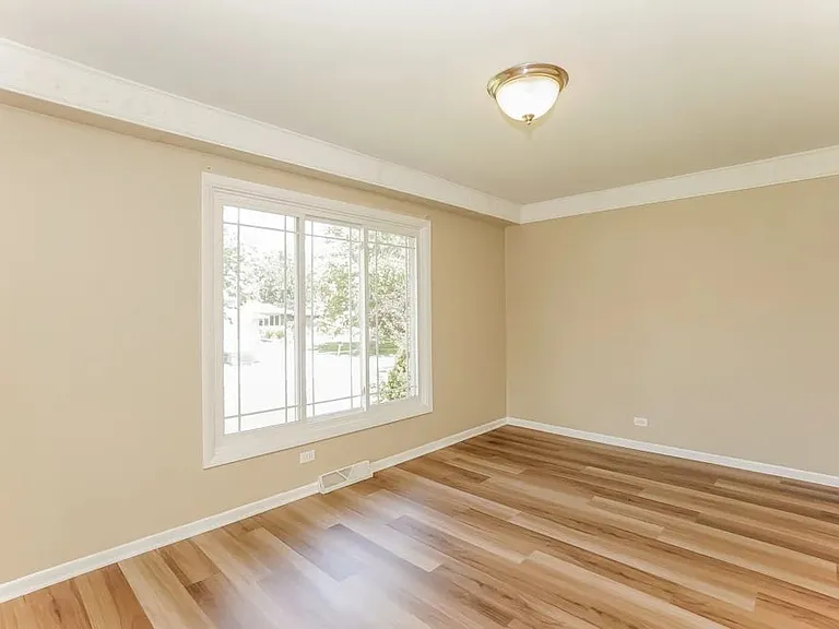 15528 Orogrande Dr — Photo 9