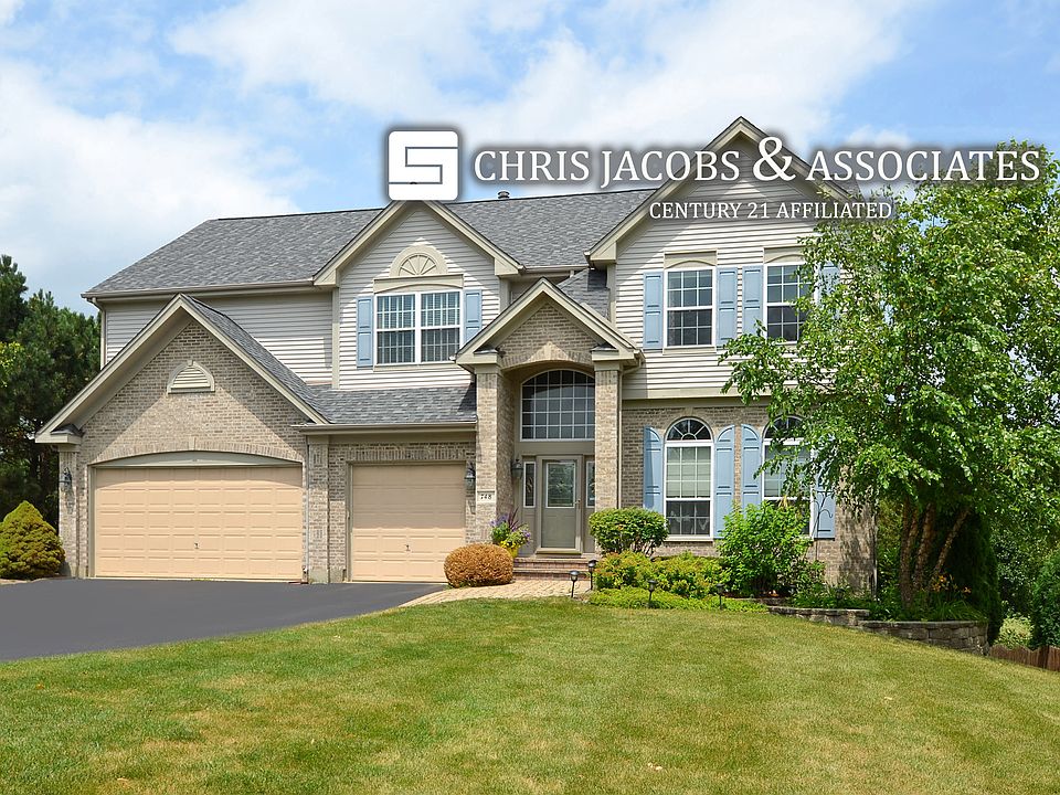 1st image of 748 W Bloomfield Ct