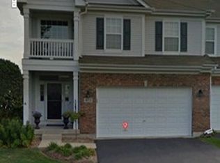 471 Cannon Dr, Geneva, IL 60134