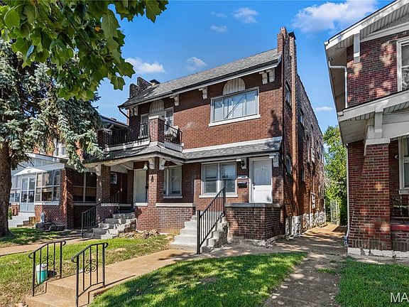 2nd image of 4217 S Grand Blvd