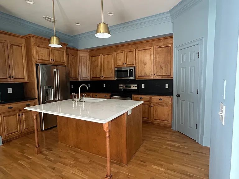 8 Rivoli Ln — Photo 7