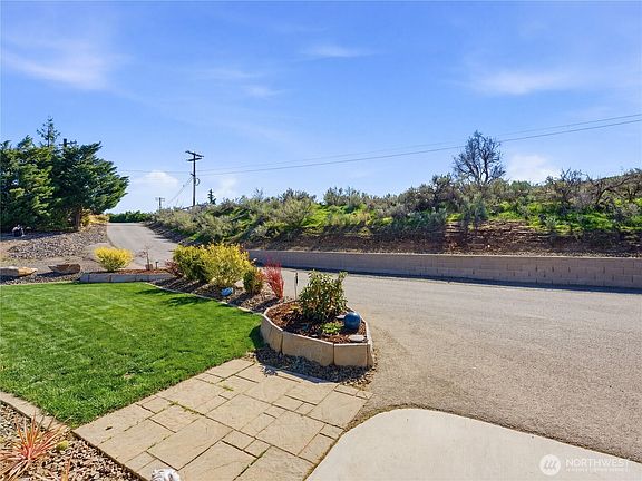 5th image of 2128 McEldowney Road