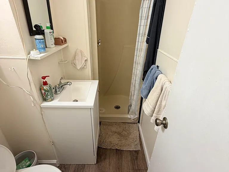149 Strathmore Rd #3 — Photo 10