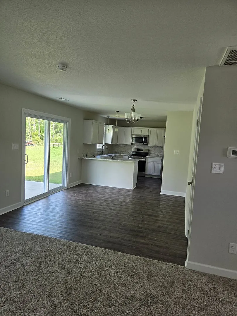 Building Photo - 309 Samuel Run Dr