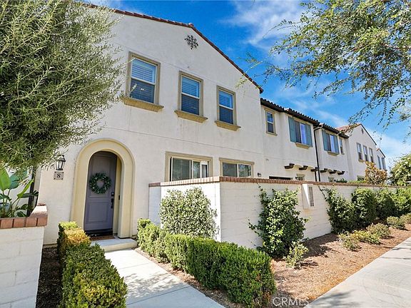 2nd image of 2785 E Berry Loop Privado