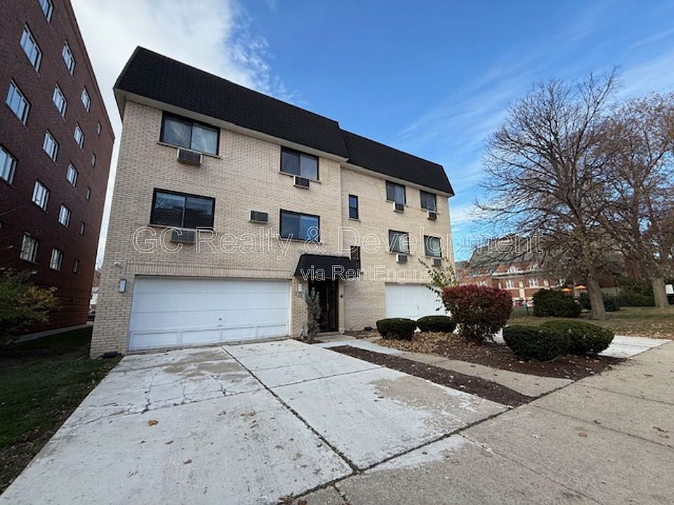 1st image of 800 Graceland Ave #201