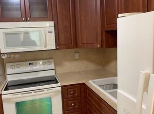 6911 SW 129th Ave APT 8, Miami, FL 33183