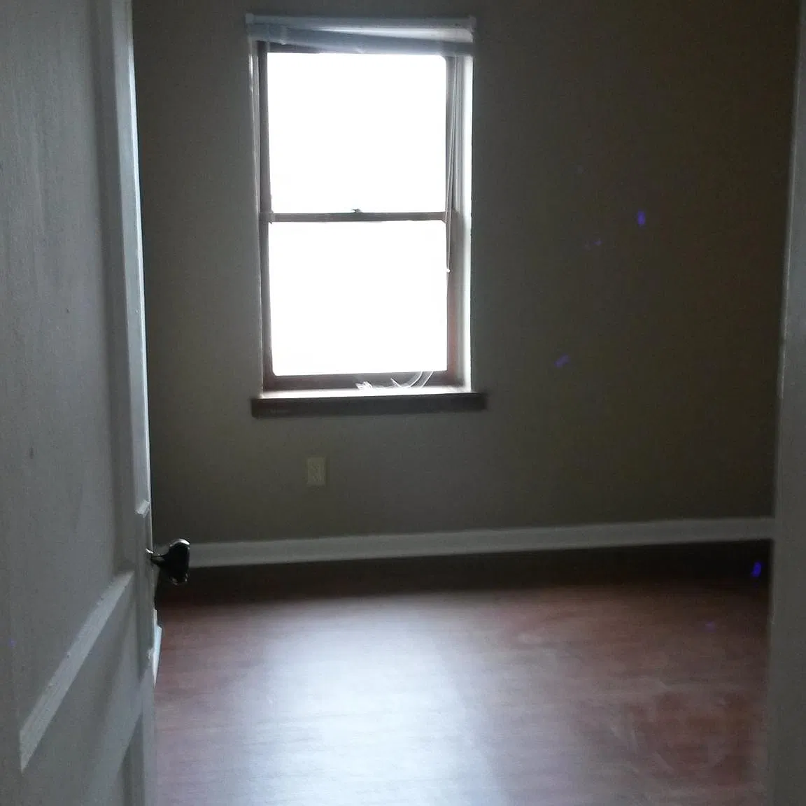 2 bed, 900 sqft, $900 — Photo 2