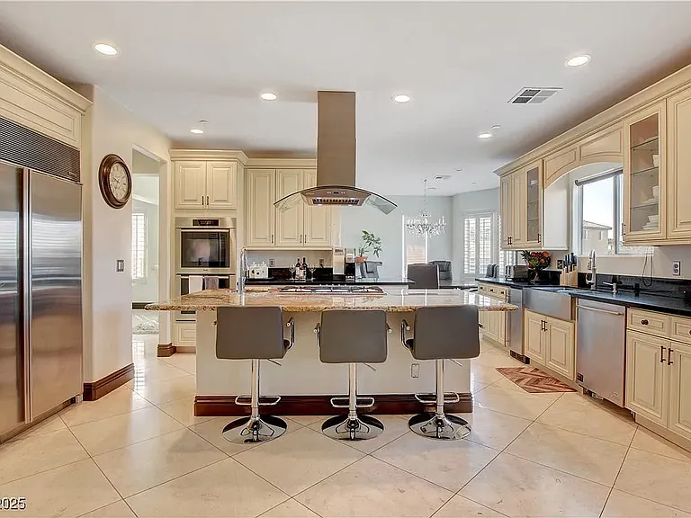 3541 Winter Wren St — Photo 14