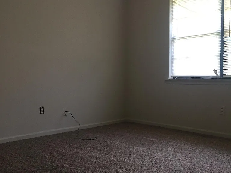 105 Princess Ln #B — Photo 11