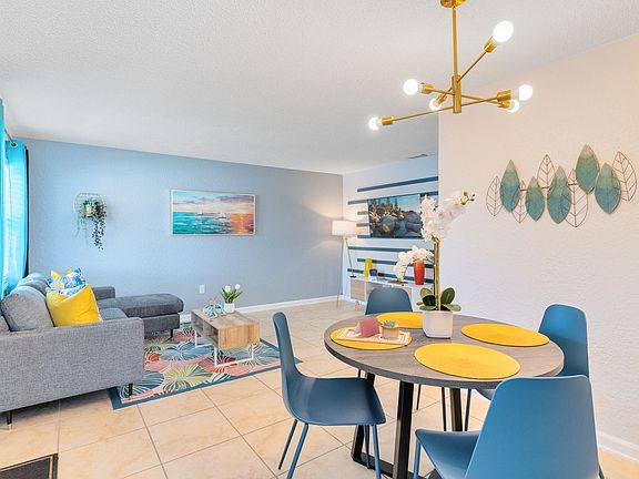 3rd image of 1031 Park Dr #32