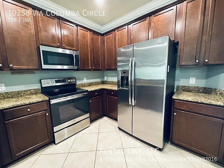 10258 Via Colomba Cir — Photo 8