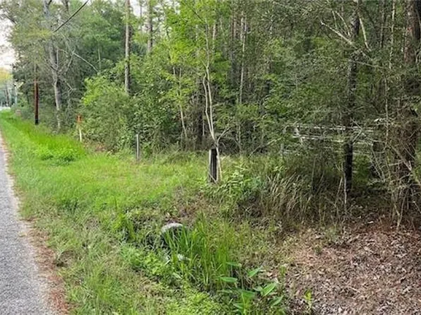 N Mill Rd, Lacombe, LA 70445
