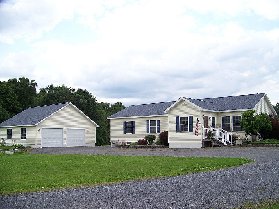 457 Russia Rd, Poland NY