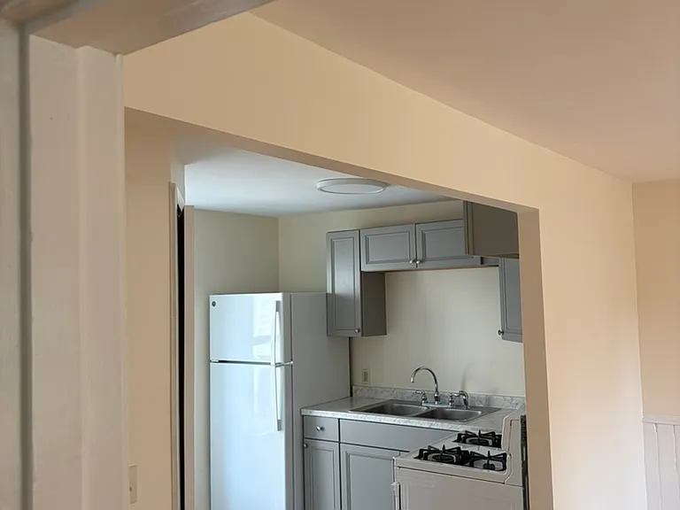 21 Franklin St #A — Photo 1