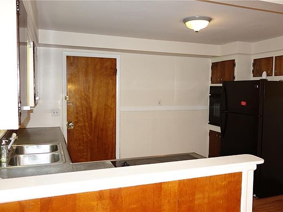 3rd image of 1819 Chili Ave