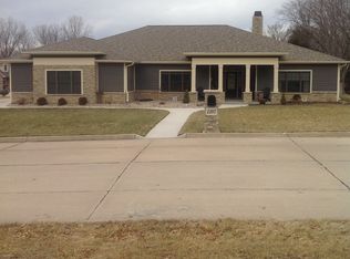 1207 Cedar Ridge Dr, moberly, MO 65270