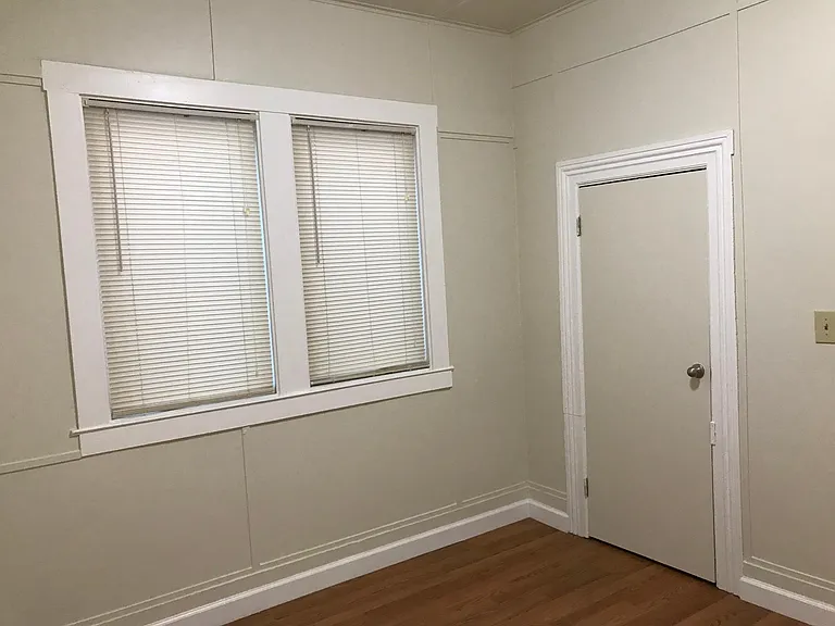 4th Room: Second room on the right hand side (close to the full bathroom) 3