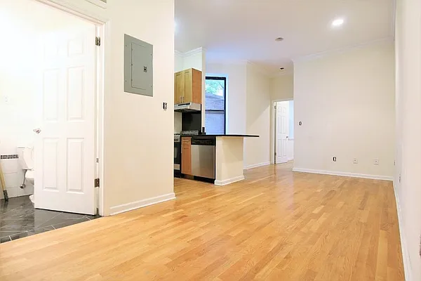 Rented by JK Dansar Corp | media 8