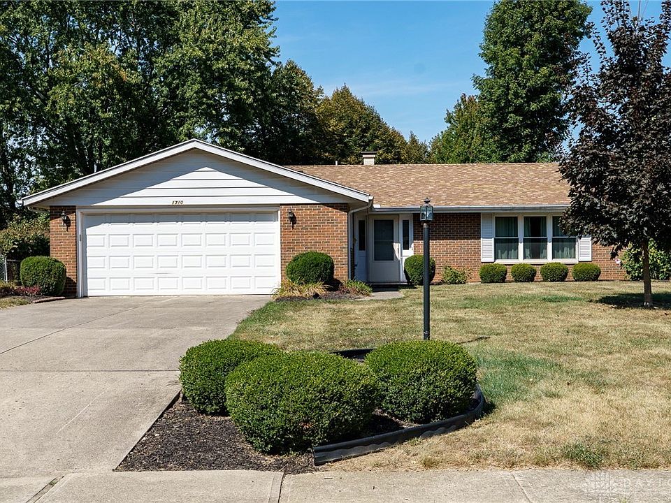 1st image of 1710 E Parkway Dr
