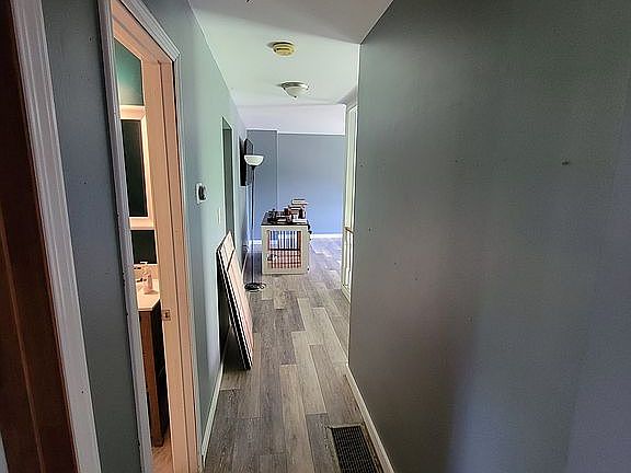 5th image of 4999 Jamestown Dr