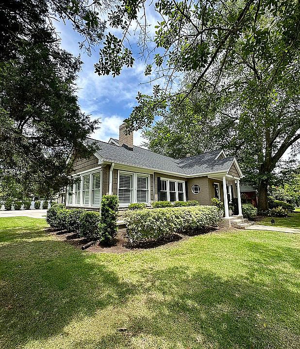 2nd image of 3601 Wheat St