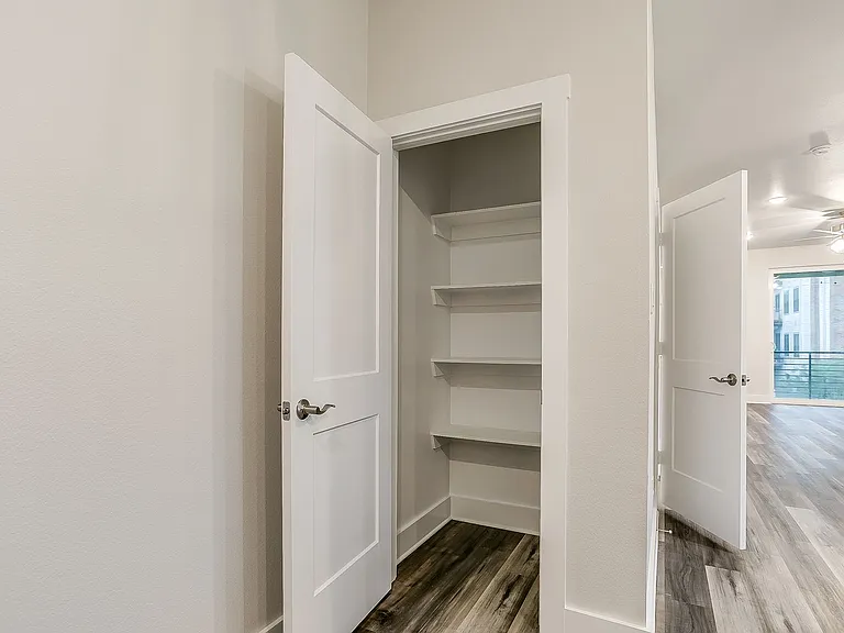 3145 Forest Park Blvd — Photo 35