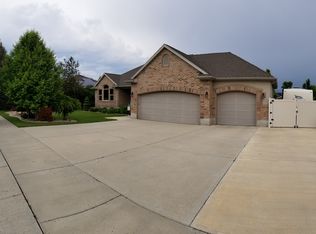 11533 S Summer Stone Dr, South Jordan, UT 84009