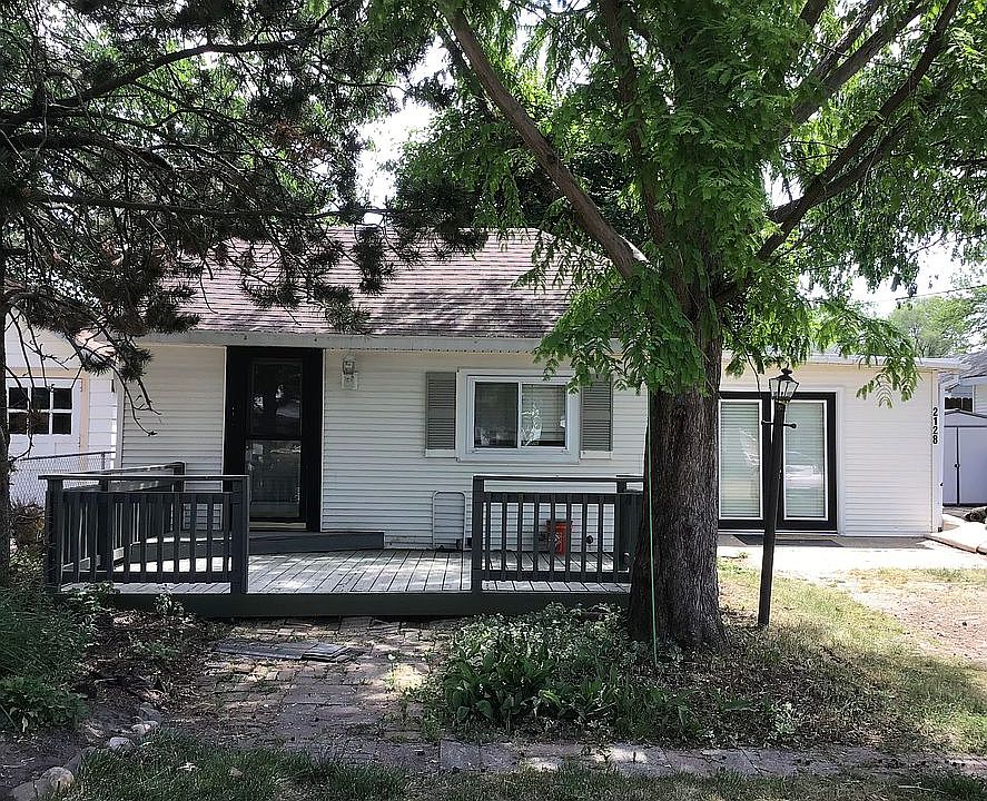 1st image of 2128 Duiker Ave NE