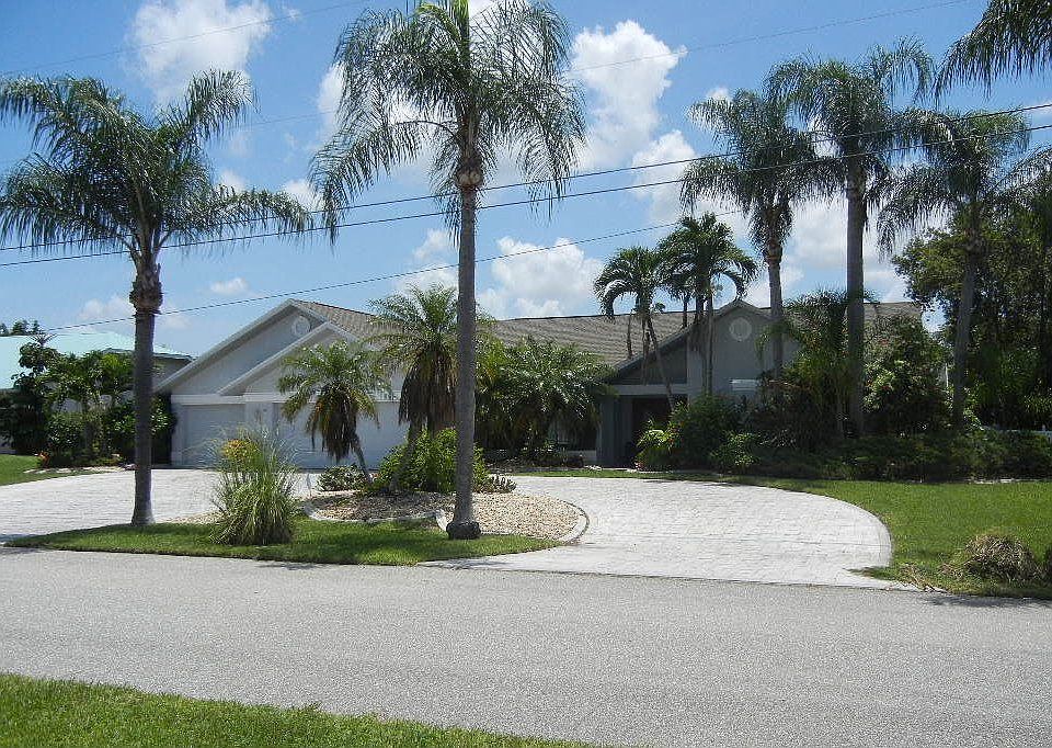 1st image of 2303 SE 10th Ave