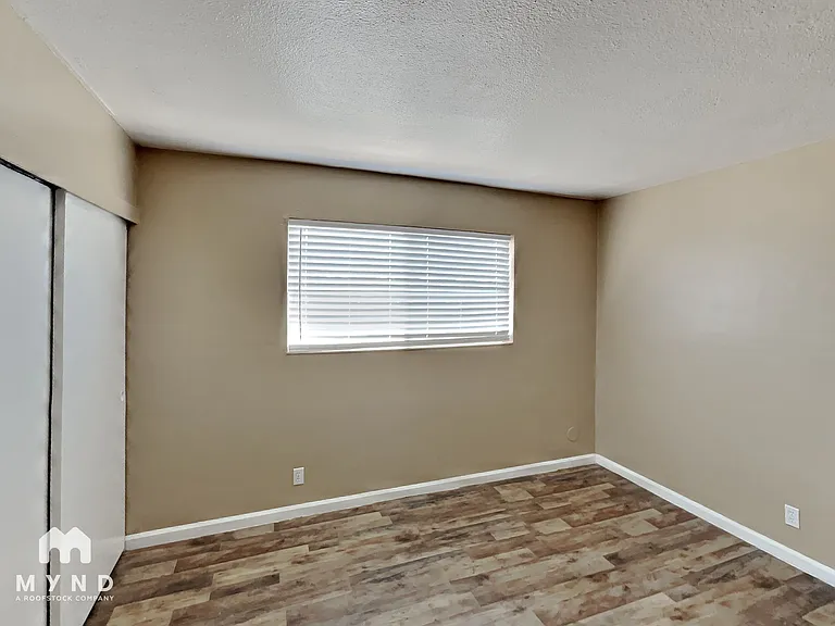 5424 Saint Mark Ave #28 — Photo 8