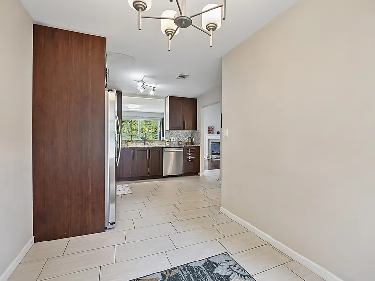 171 Nebula Rd — Photo 4