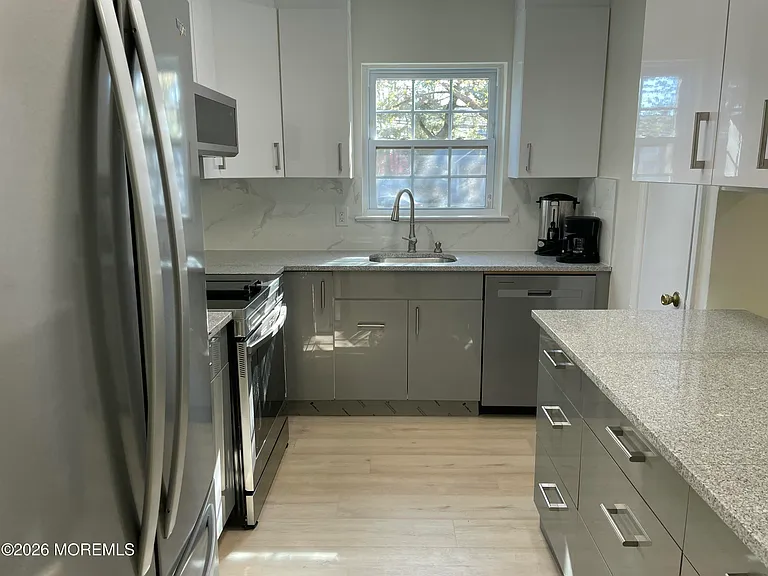 65 Cedar Ave #A17 — Photo 7