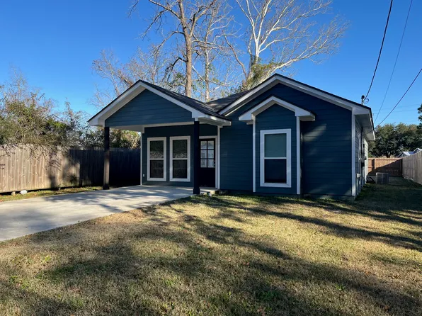 715 S 12th St, Silsbee, TX 77656