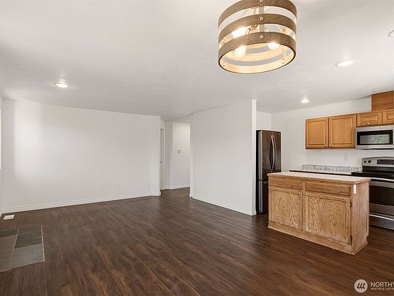 3rd image of 5807 S Ferdinand Street