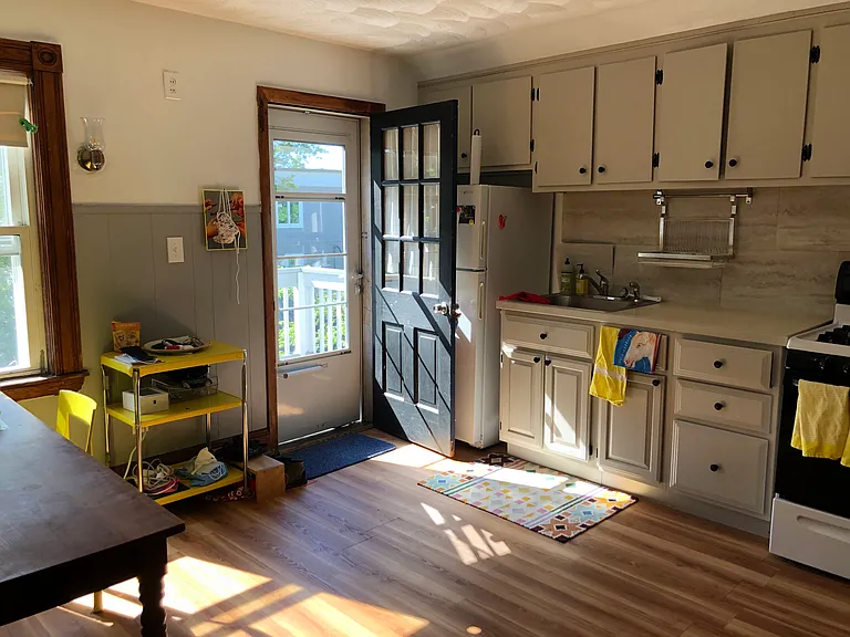 19 Cherry St #3 — Photo 1