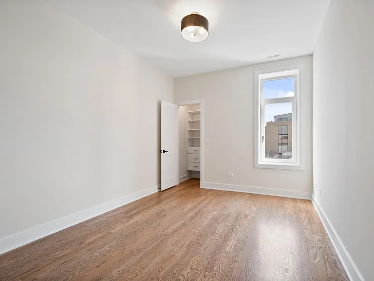 1839 W Irving Park Rd #3F — Photo 4