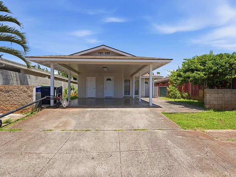 94-703 Lahaole Pl — Photo 11
