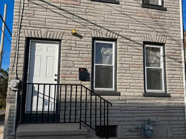 208 Maple St, Reading, PA 19602