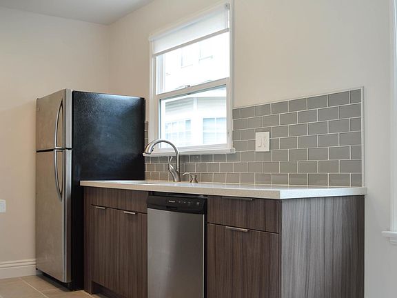 5th image of 1229 19th St APT A