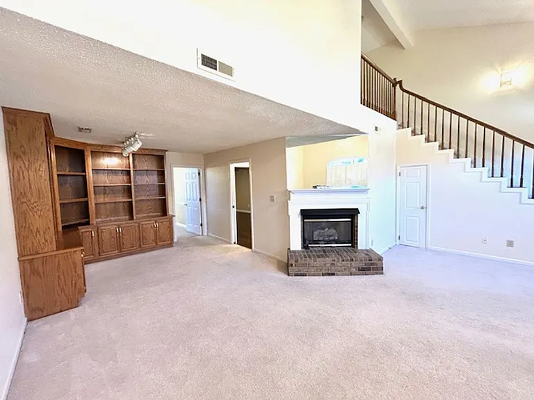 234 W Lake Cir — Photo 4