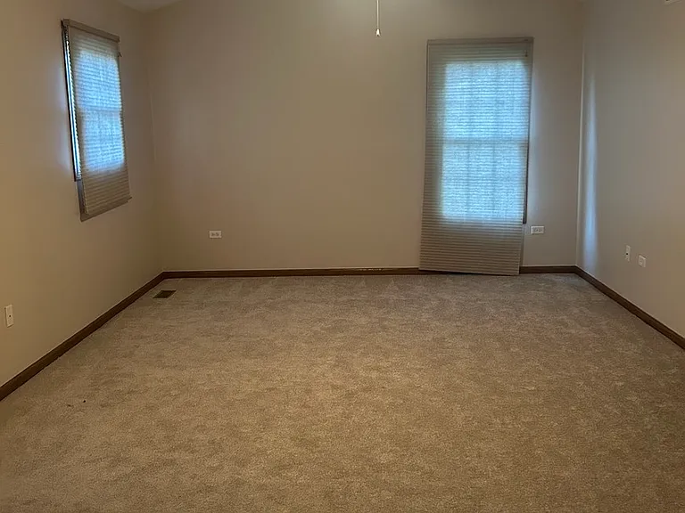 527 Springwood Ln — Photo 24
