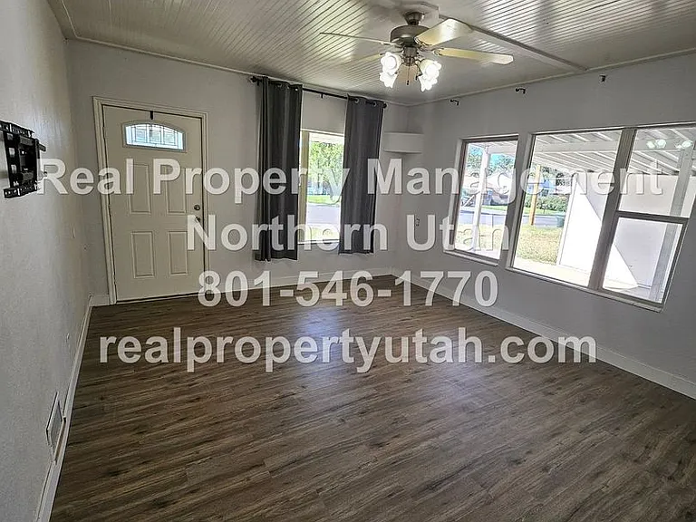 662 E 4th St — Photo 5